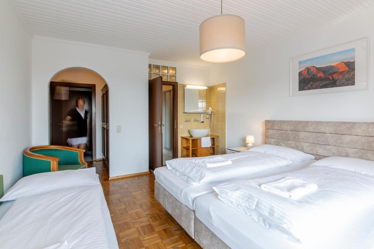 Tirolerhof Hotel Sankt Georgen im Attergau Ngoại thất bức ảnh